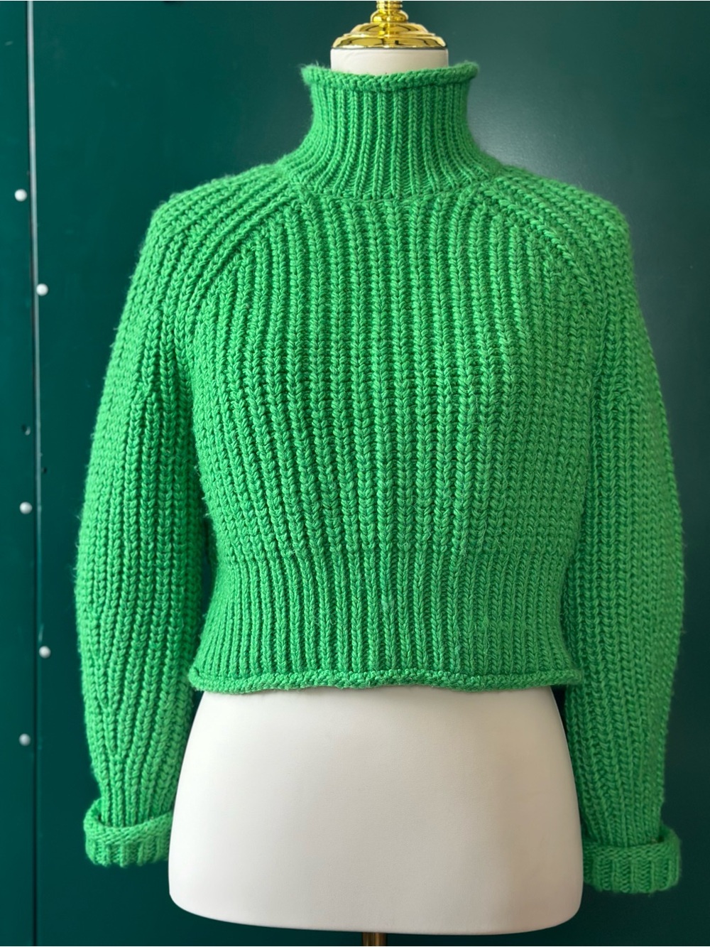 H&M Bright Green Ribbed Turtleneck cropped Sweater oversized